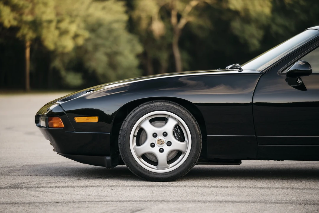 1993 Porsche 928 GTS - Image 28 of 31