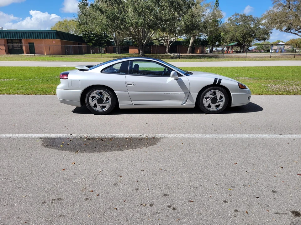 1994 Dodge Stealth - Image 9 of 31