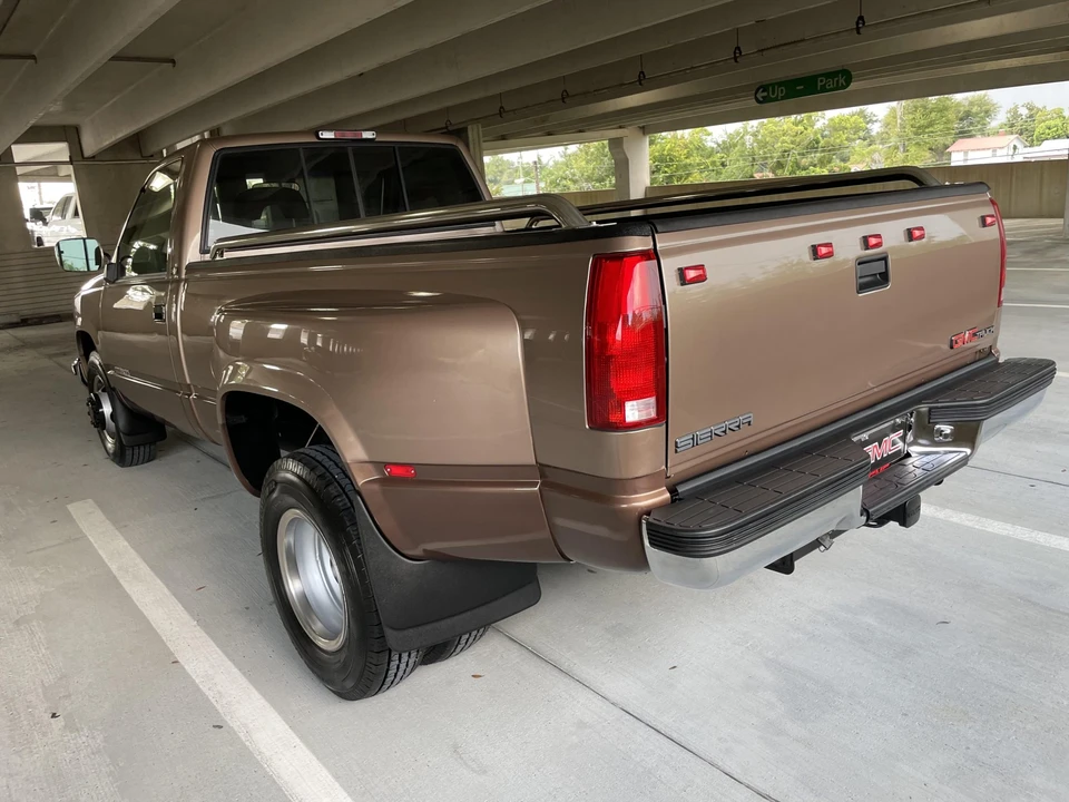 1994 GMC Sierra 1st Gen - Image 18 of 31
