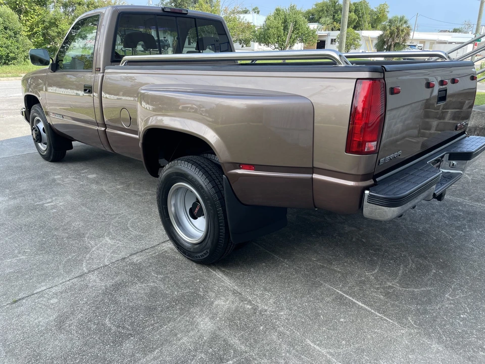 1994 GMC Sierra 1st Gen - Image 12 of 31