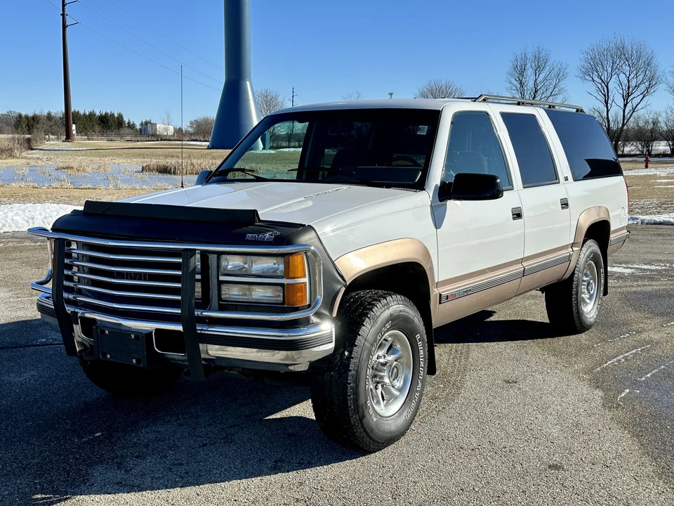 1994 GMC Suburban 8th Gen - Image 11 of 31