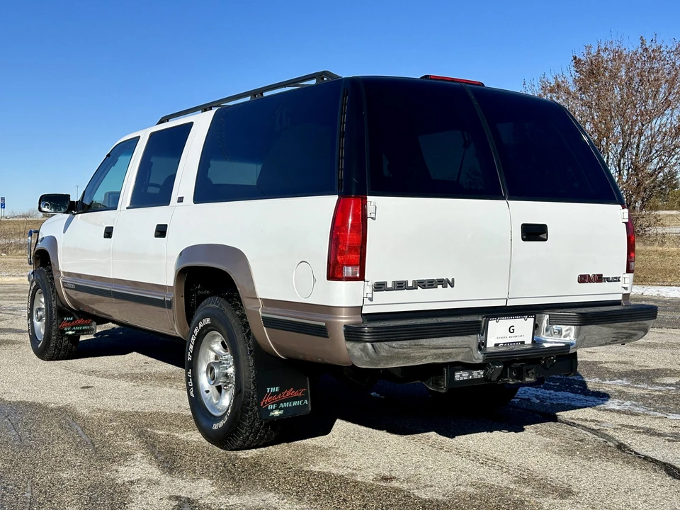 1994 GMC Suburban 8th Gen - Image 27 of 31