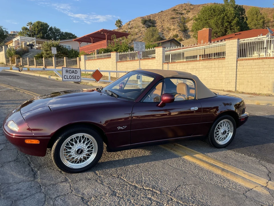 1995 Mazda NA MX-5 Miata - Image 2 of 31