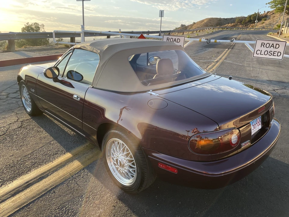 1995 Mazda NA MX-5 Miata - Image 5 of 31