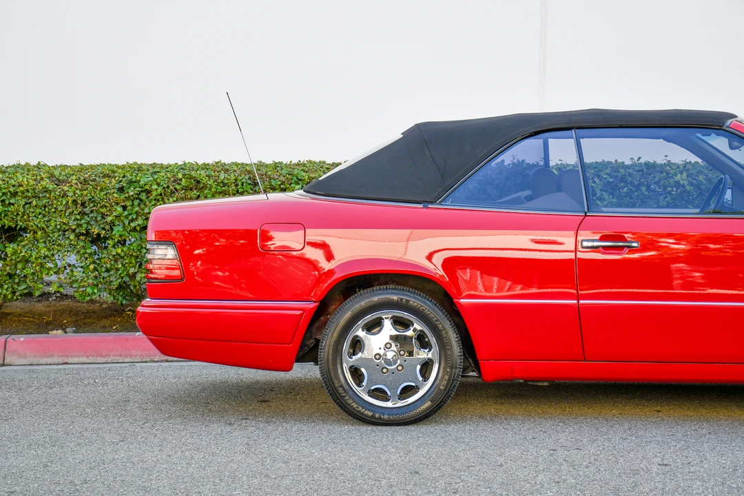 1995 Mercedes-Benz W124 E-Class - Image 23 of 31