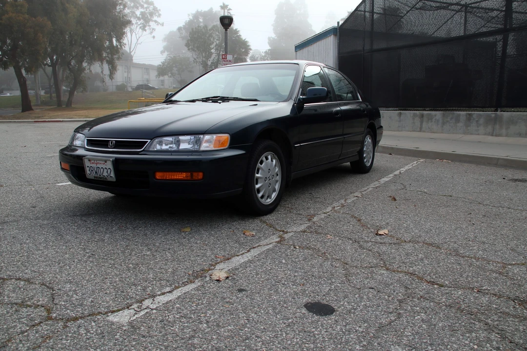 1996 Honda Accord 5th Gen - Image 4 of 31