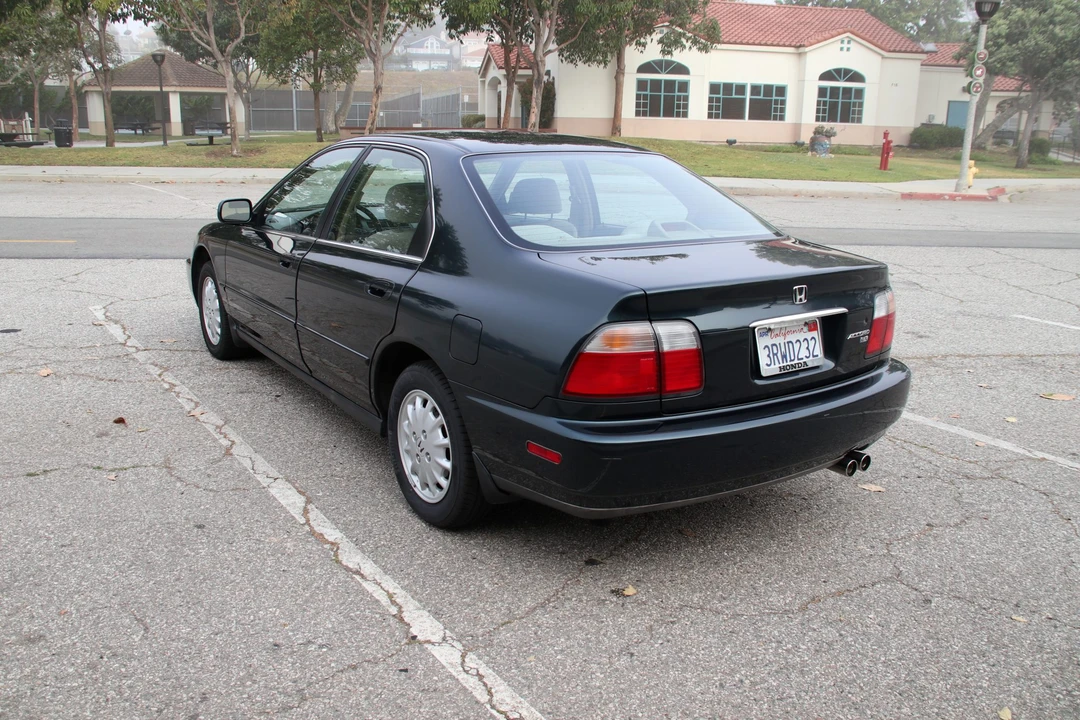 1996 Honda Accord 5th Gen - Image 7 of 31