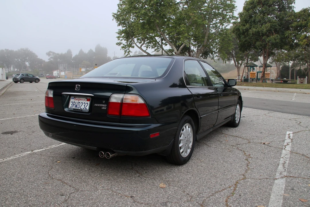 1996 Honda Accord 5th Gen - Image 9 of 31