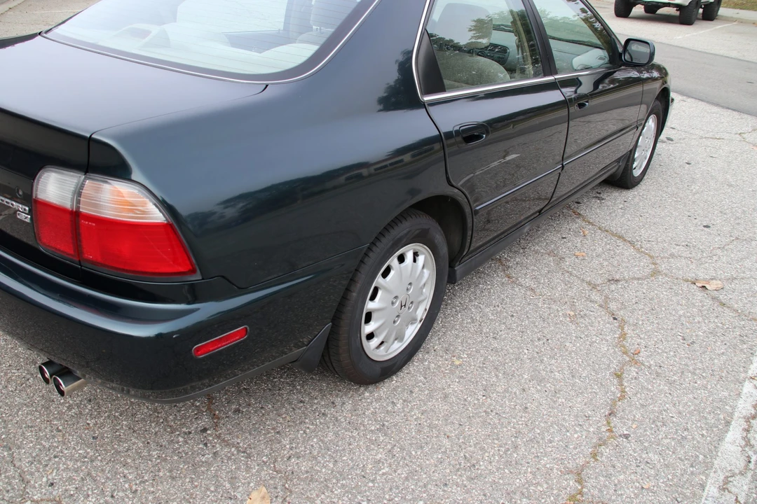 1996 Honda Accord 5th Gen - Image 27 of 31