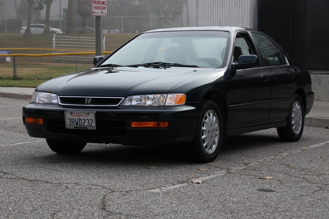 1996 Honda Accord 5th Gen - Image 2 of 31