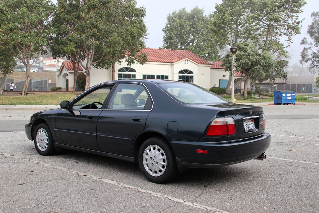 1996 Honda Accord 5th Gen - Image 6 of 31