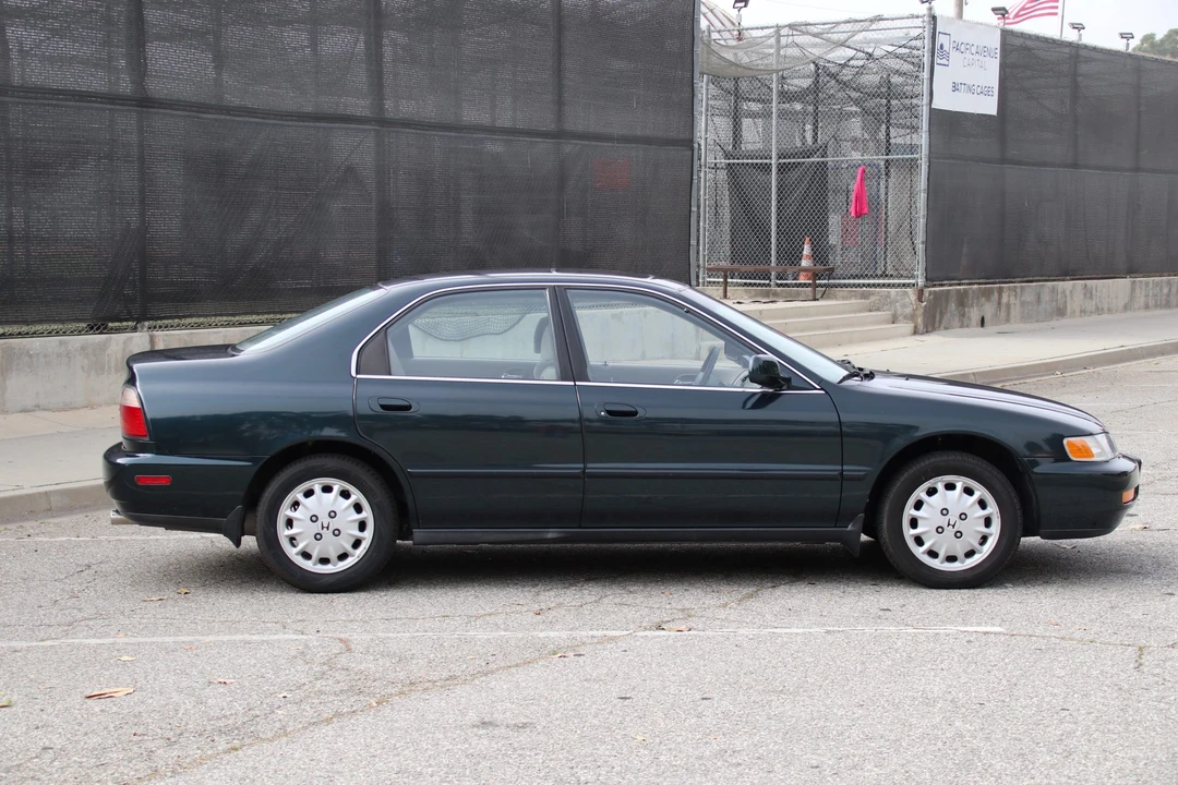 1996 Honda Accord 5th Gen - Image 11 of 31
