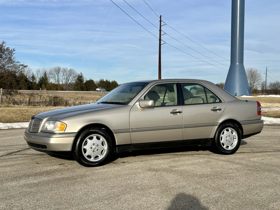 1996 Mercedes-Benz W202 C-Class - Image 13 of 31