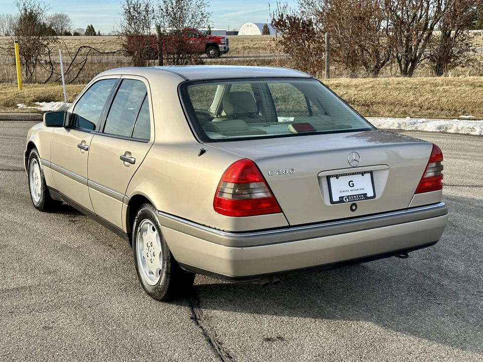 1996 Mercedes-Benz W202 C-Class - Image 11 of 31