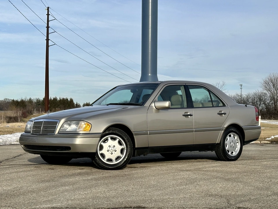 1996 Mercedes-Benz W202 C-Class - Image 14 of 31
