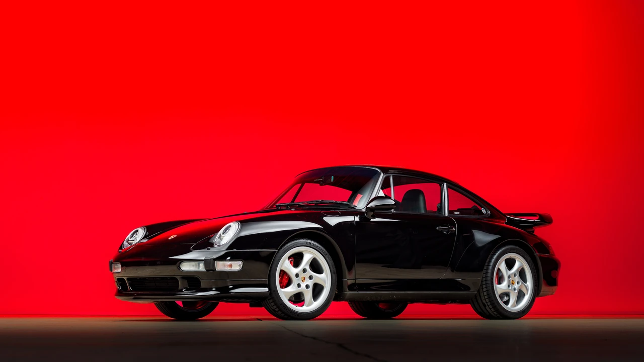 1996 Porsche 993 Carrera 4S - Image 2 of 31