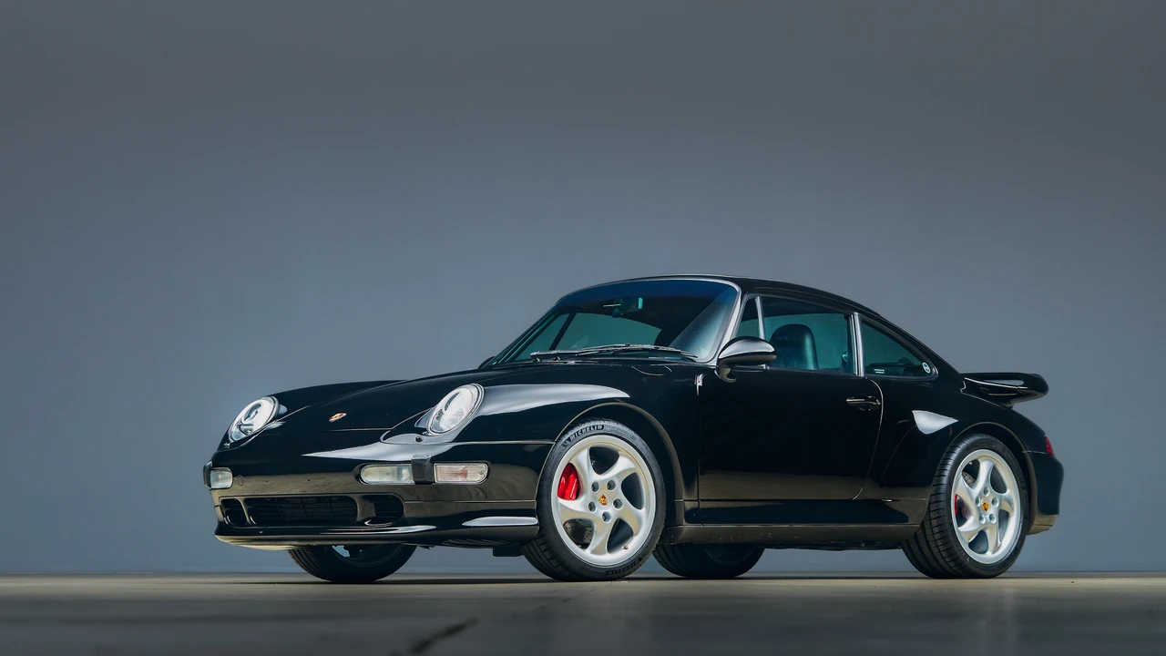 1996 Porsche 993 Carrera 4S - Image 10 of 31