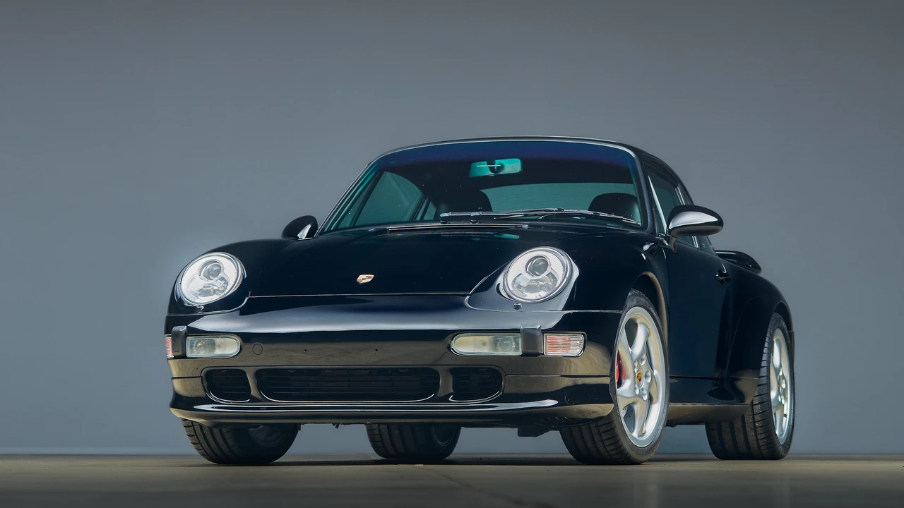 1996 Porsche 993 Carrera 4S - Image 9 of 31