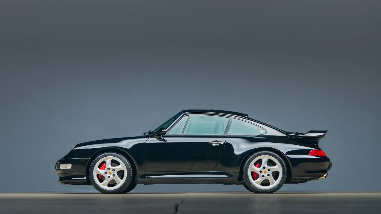 1996 Porsche 993 Carrera 4S - Image 11 of 31