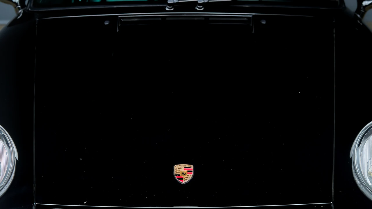 1996 Porsche 993 Carrera 4S - Image 27 of 31