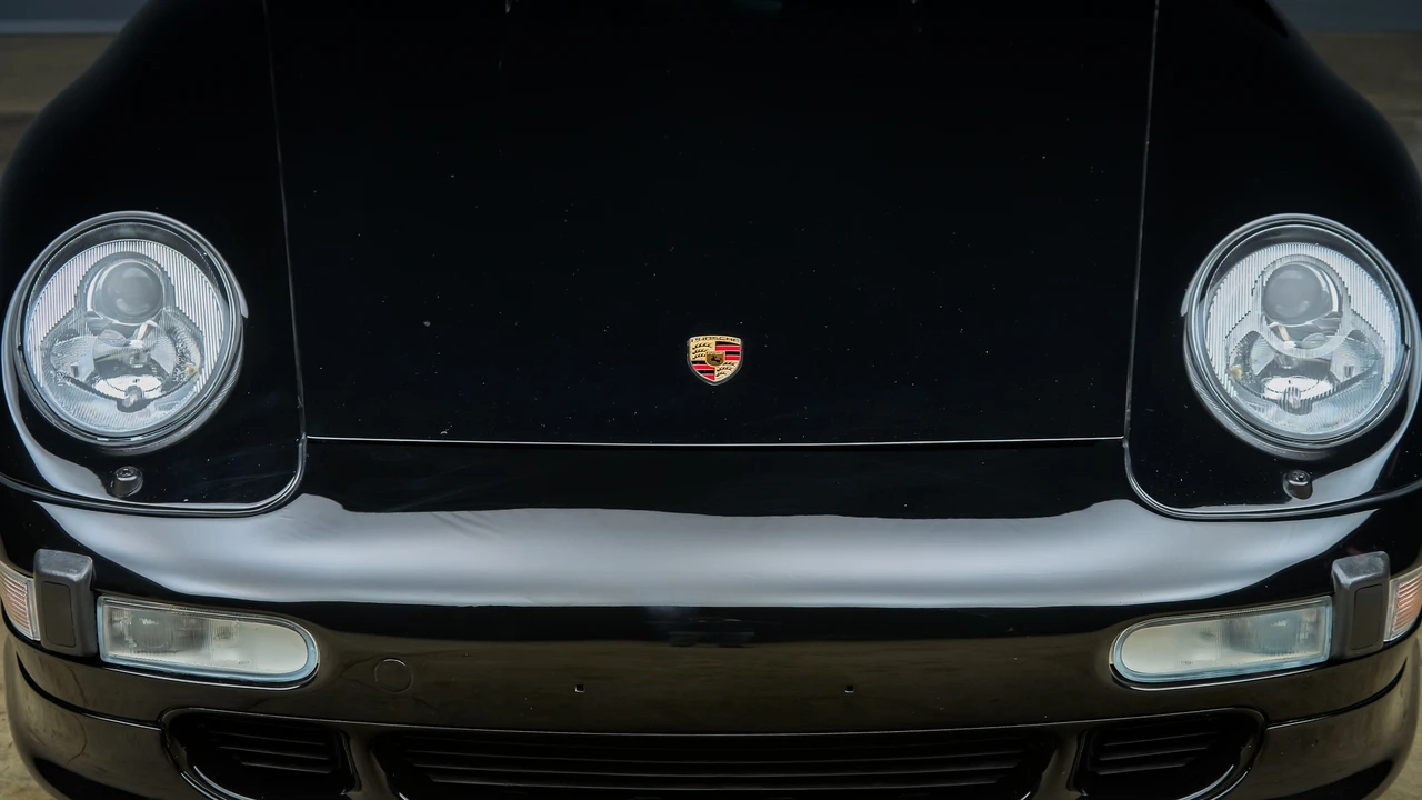 1996 Porsche 993 Carrera 4S - Image 26 of 31