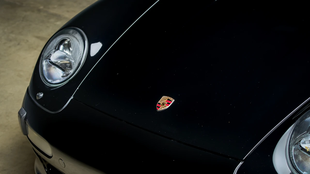 1996 Porsche 993 Carrera 4S - Image 29 of 31