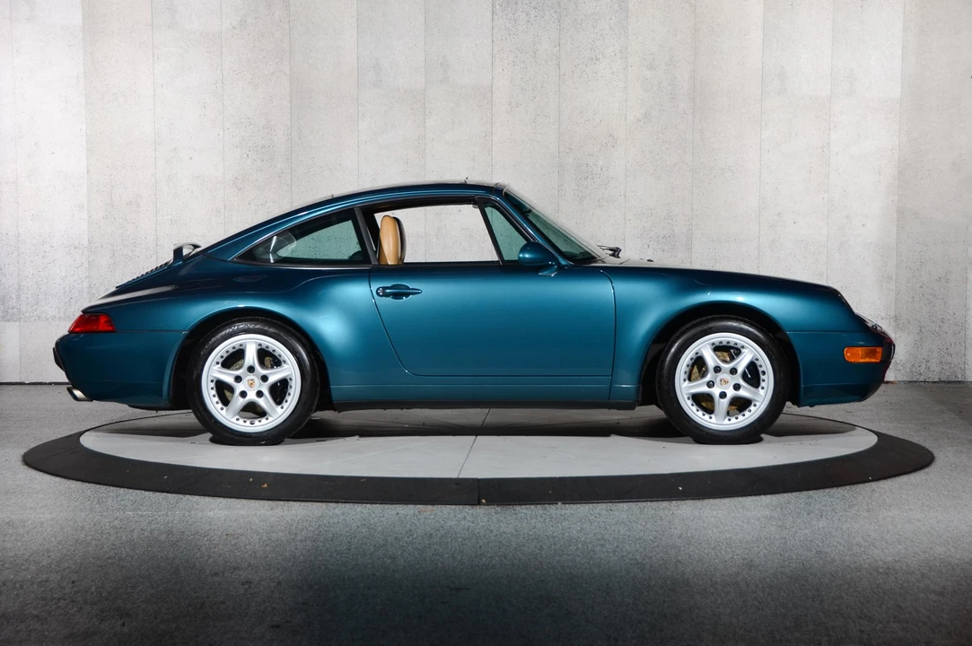 1996 Porsche 993 Carrera - Image 9 of 31