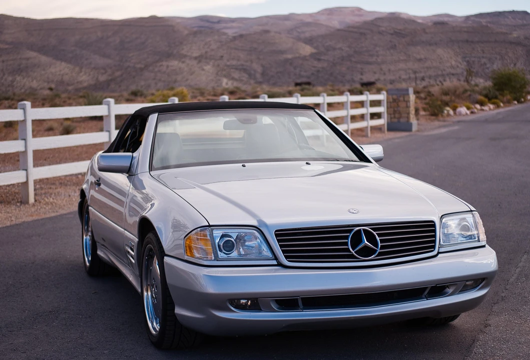 1997 Mercedes-Benz R129 SL-Class - Image 2 of 31