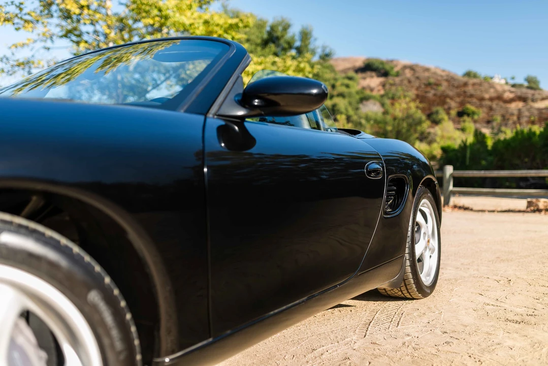 1997 Porsche 986 Boxster - Image 23 of 31