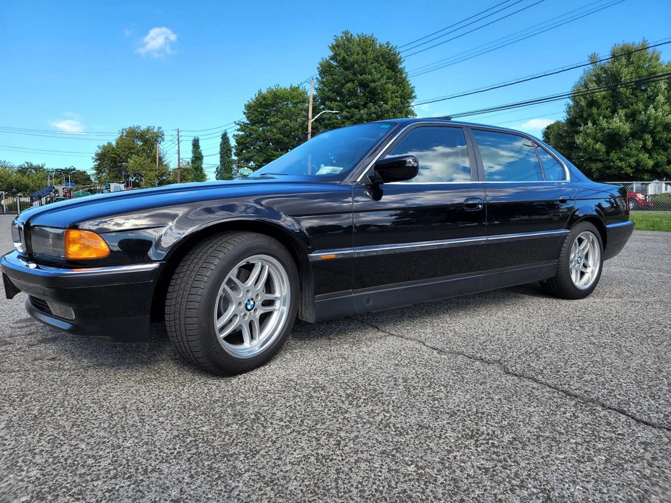 1998 BMW E38 7 Series - Image 2 of 31