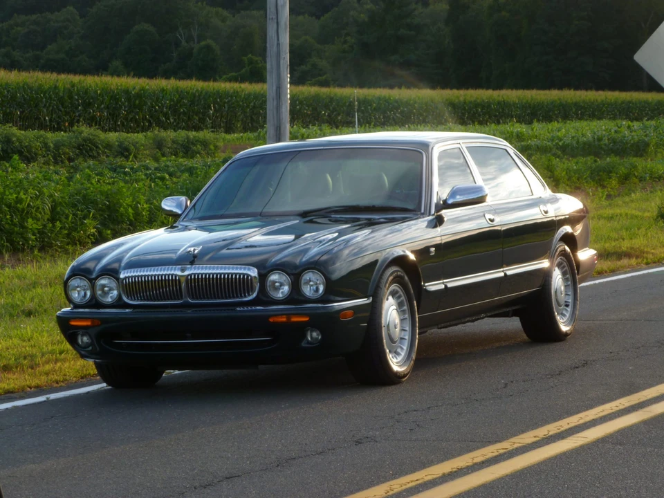 1998 Jaguar X308 XJ - Image 9 of 31