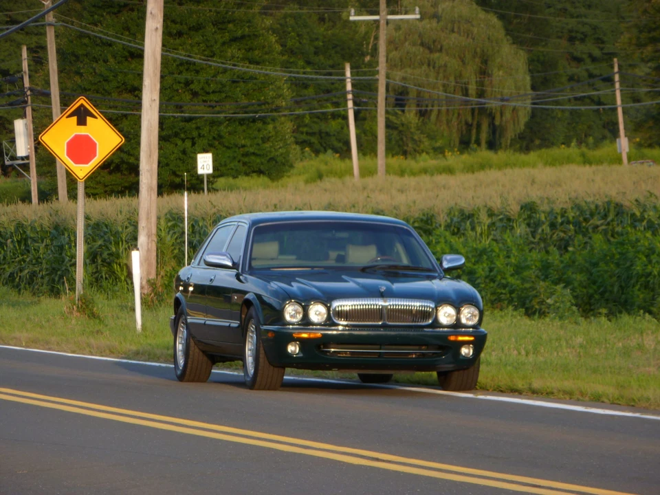 1998 Jaguar X308 XJ - Image 12 of 31