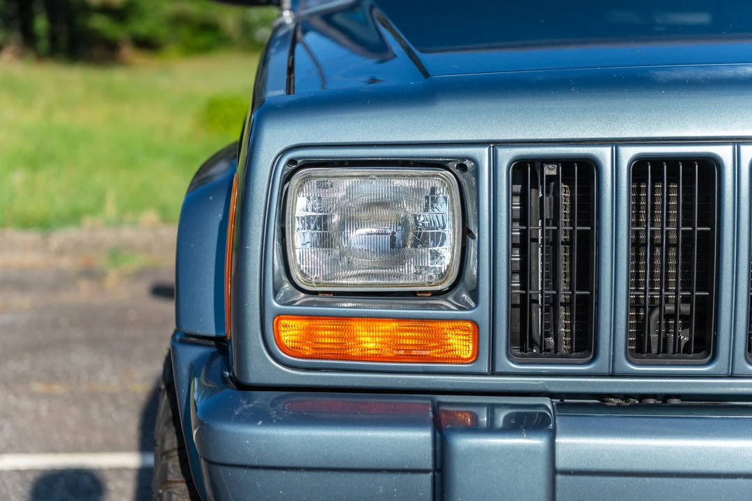 1998 Jeep XJ Cherokee - Image 17 of 31