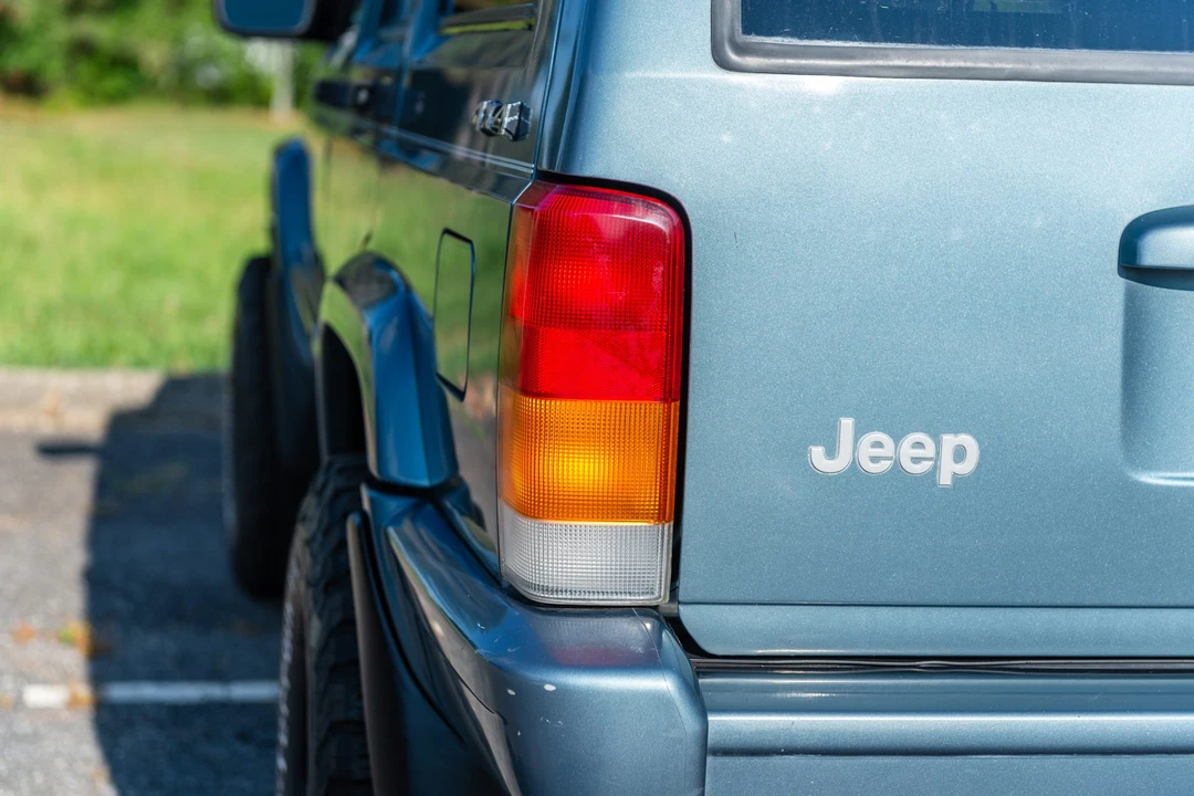 1998 Jeep XJ Cherokee - Image 24 of 31