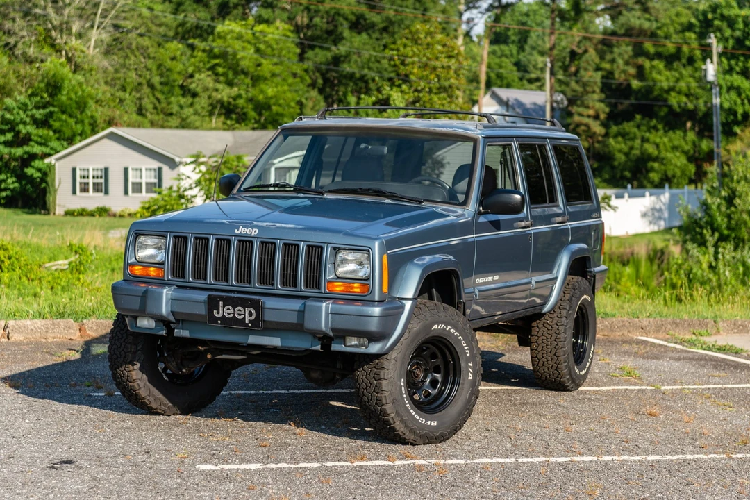 1998 Jeep XJ Cherokee - Image 2 of 31