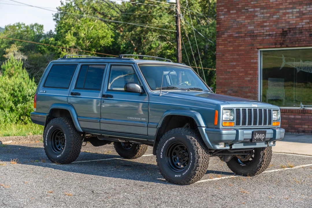 1998 Jeep XJ Cherokee - Image 10 of 31