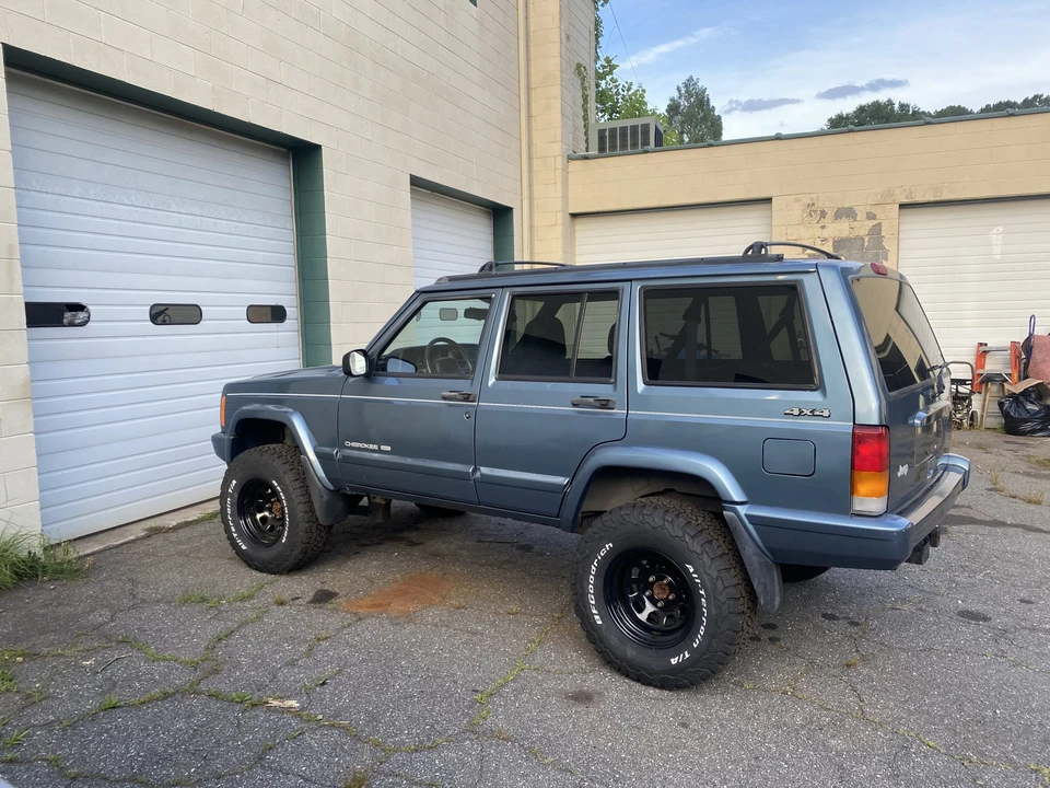 1998 Jeep XJ Cherokee - Image 13 of 31