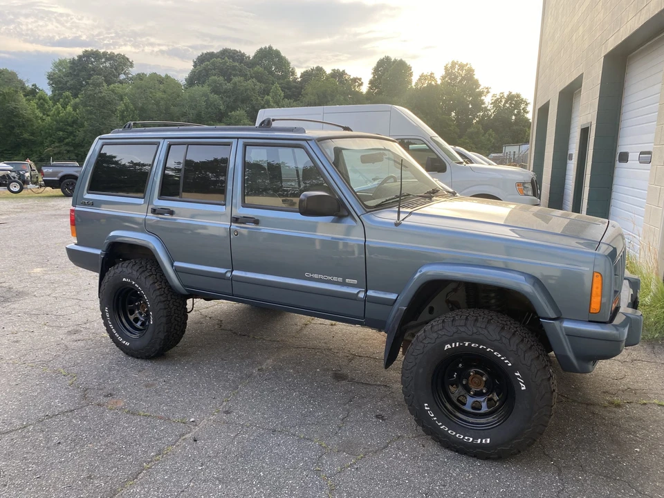 1998 Jeep XJ Cherokee - Image 15 of 31
