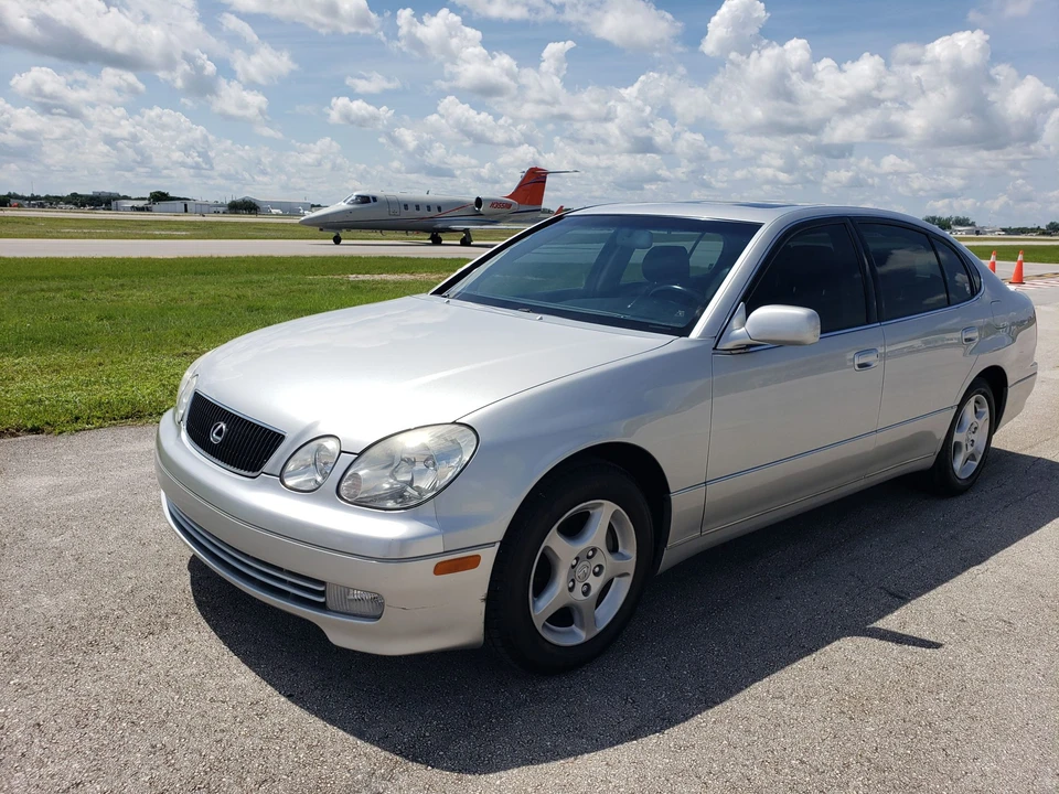 1998 Lexus GS 2nd Gen - Image 2 of 31
