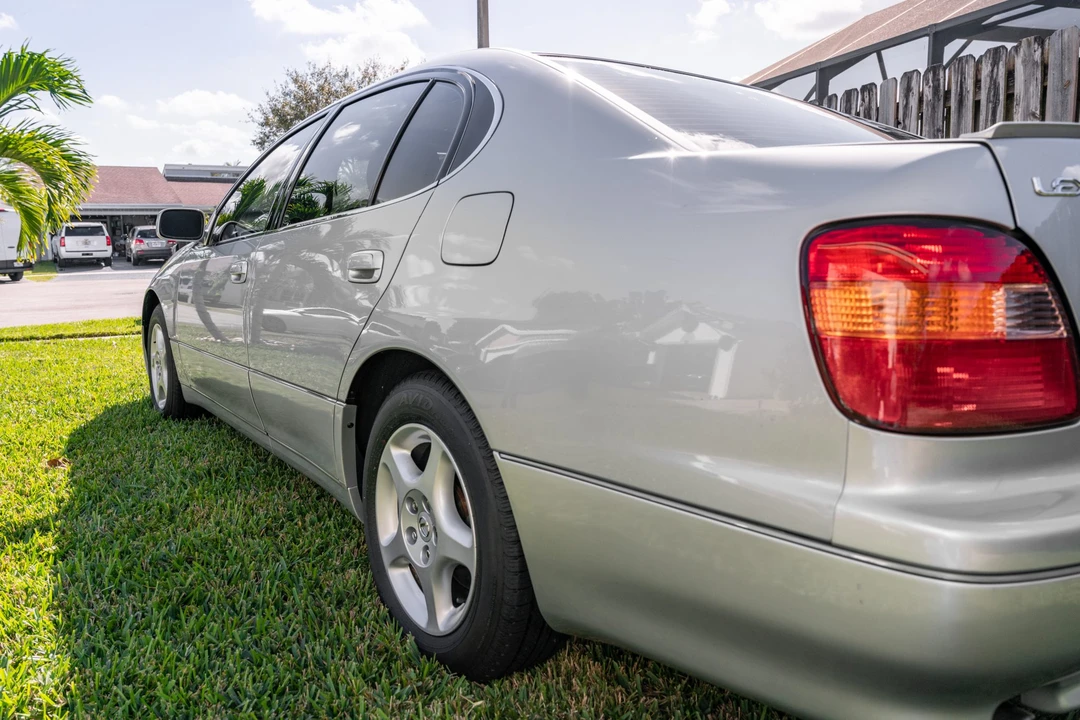 1998 Lexus GS 2nd Gen - Image 10 of 31
