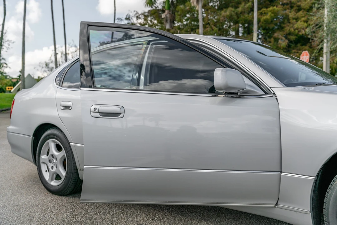1998 Lexus GS 2nd Gen - Image 24 of 31