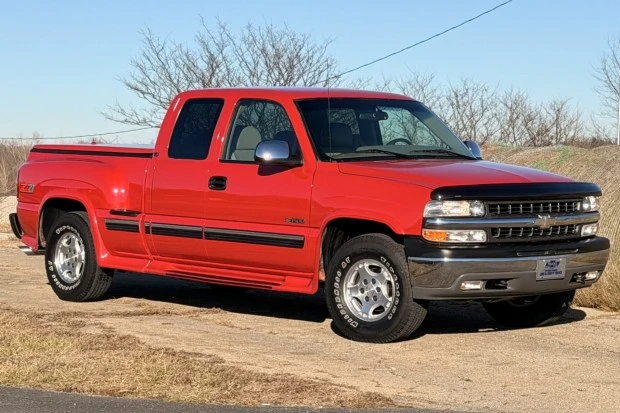 1999 Chevrolet Silverado 1st Gen - Image 3 of 7