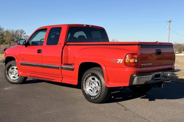 1999 Chevrolet Silverado 1st Gen - Image 2 of 7