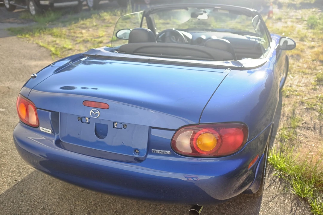 1999 Mazda NB MX-5 Miata - Image 28 of 31