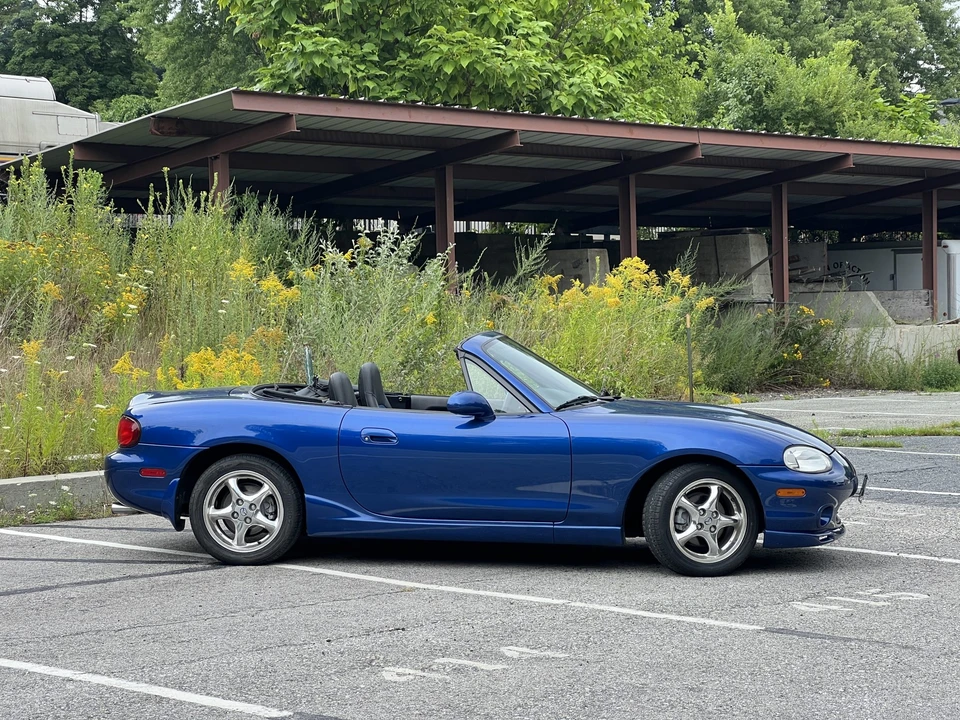 1999 Mazda NB MX-5 Miata - Image 8 of 31