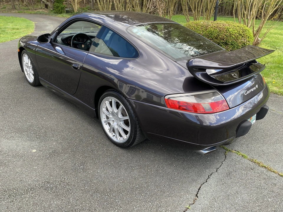 1999 Porsche 996 Carrera - Image 10 of 31