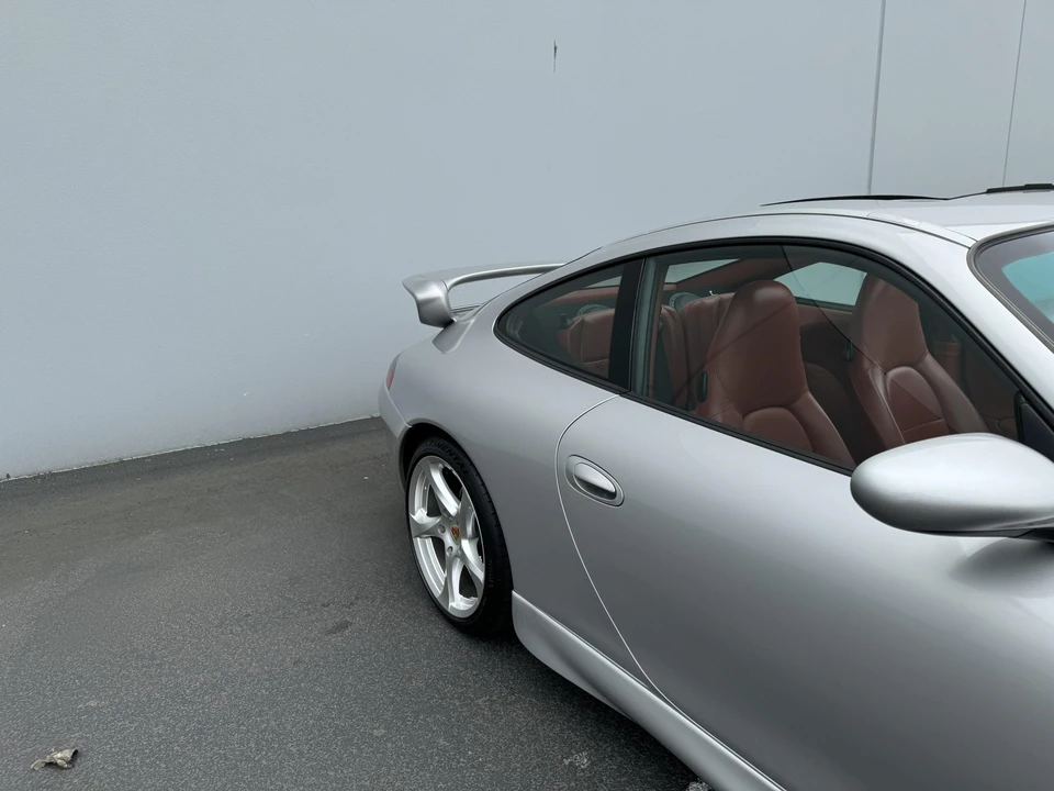 1999 Porsche 996 Carrera - Image 27 of 31