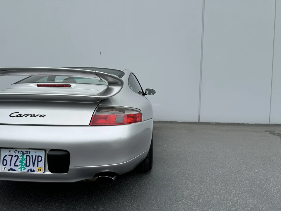 1999 Porsche 996 Carrera - Image 22 of 31