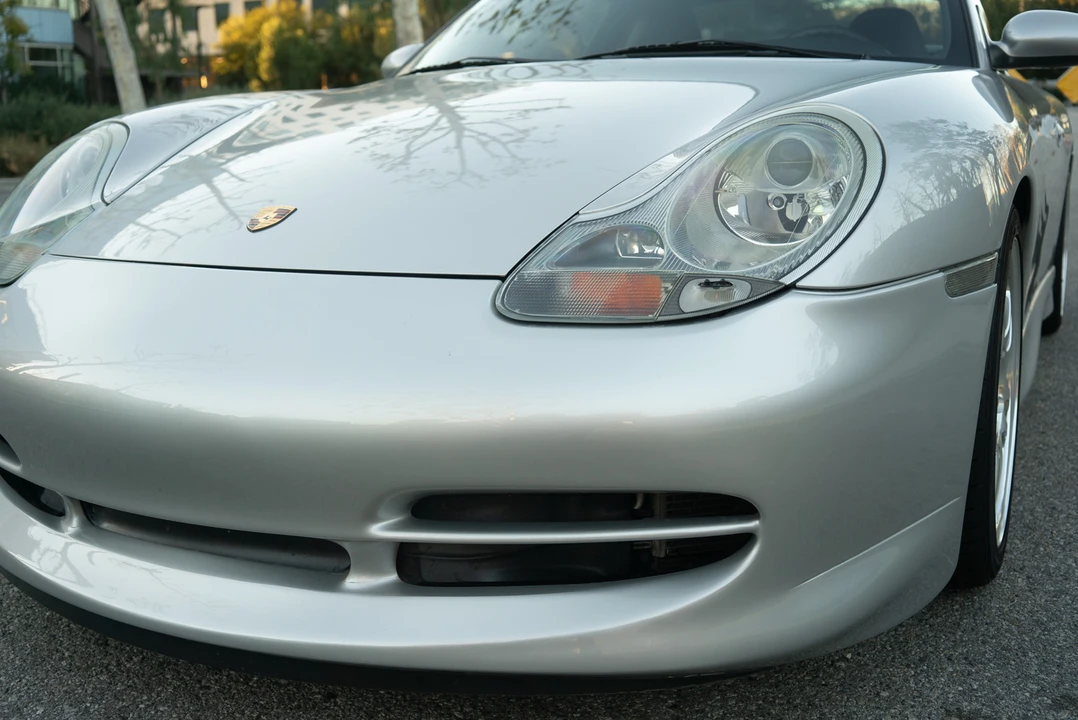 1999 Porsche 996 Carrera - Image 24 of 31