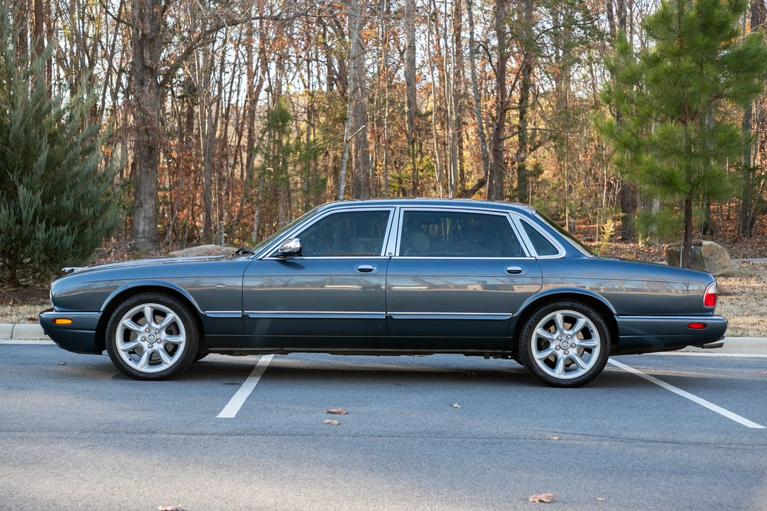 2000 Jaguar X308 XJR - Image 11 of 31